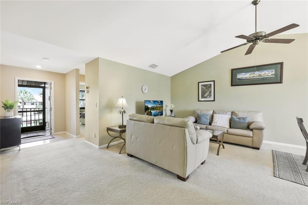 8445 Charter Club Cir, Unit 11, Fort Myers, FL 33919 Photo