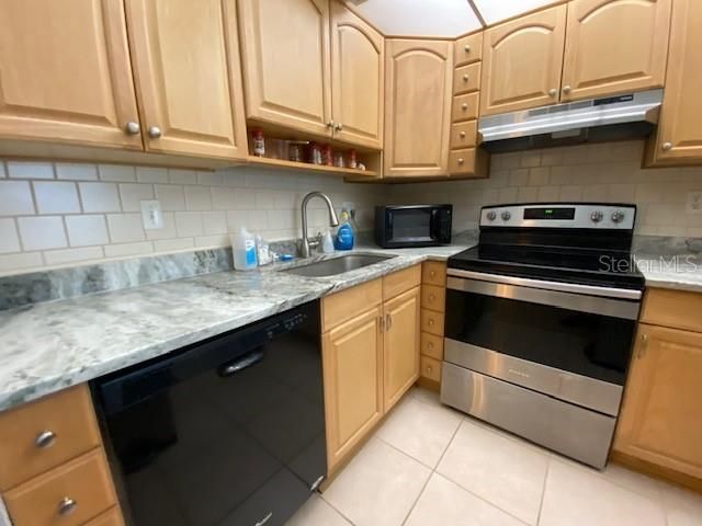 7321 Central Avenue , Unit 202, Saint Petersburg, FL 33710 Photo