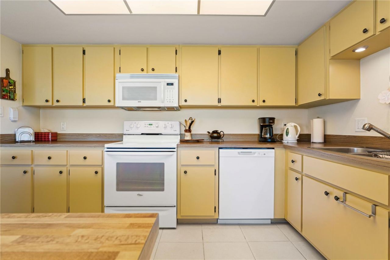 2 Pirates Lane, Unit 23B, Punta Gorda, FL 33955 Photo