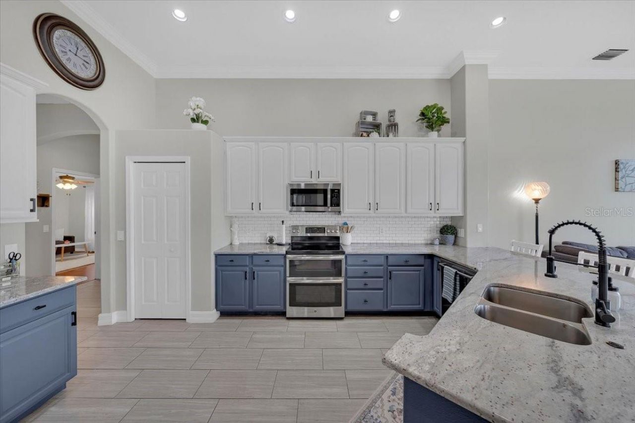 3301 Cypress Landing Drive , Valrico, FL 33596 Photo