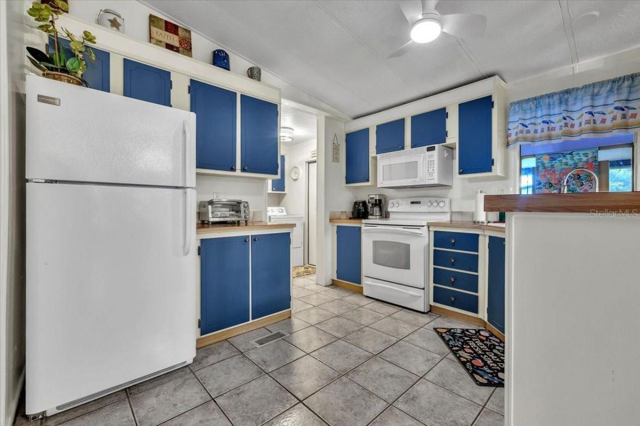 350 Horizon Drive, North Fort Myers, FL 33903 Photo