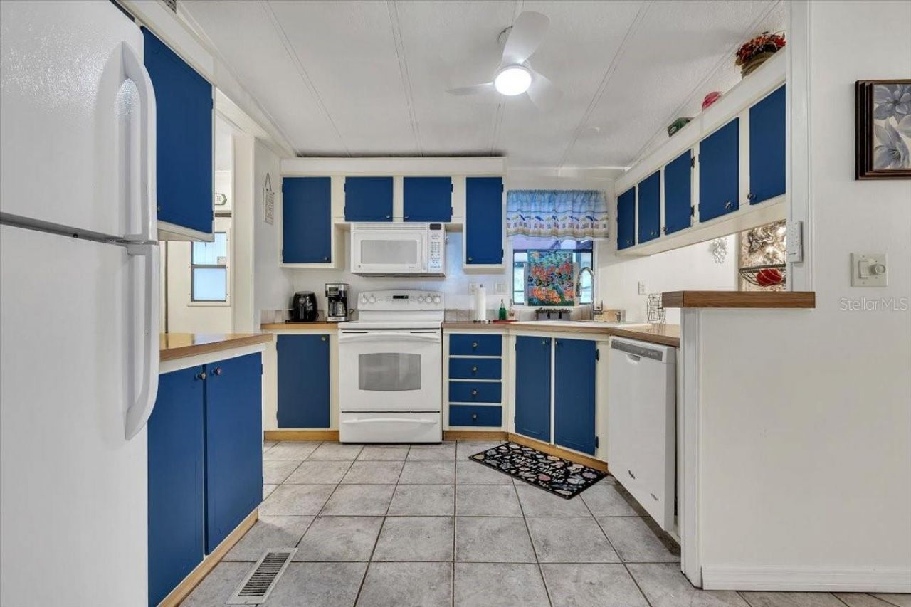 350 Horizon Drive, North Fort Myers, FL 33903 Photo