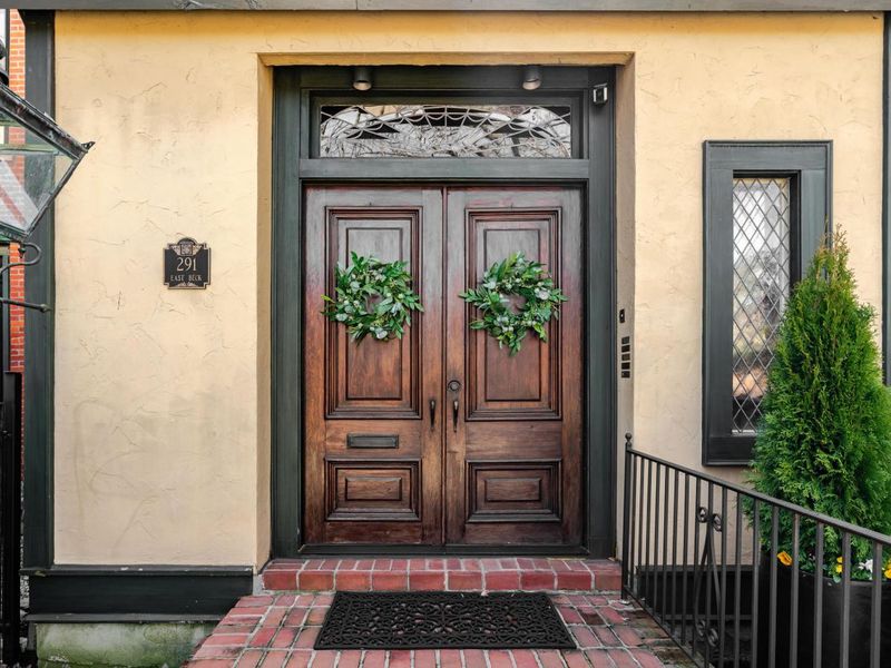 291 E Beck Street, Columbus, OH 43206 Photo 3