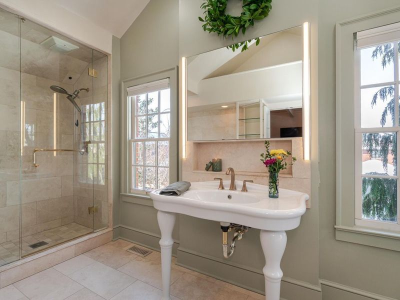 291 E Beck Street, Columbus, OH 43206 Photo 56