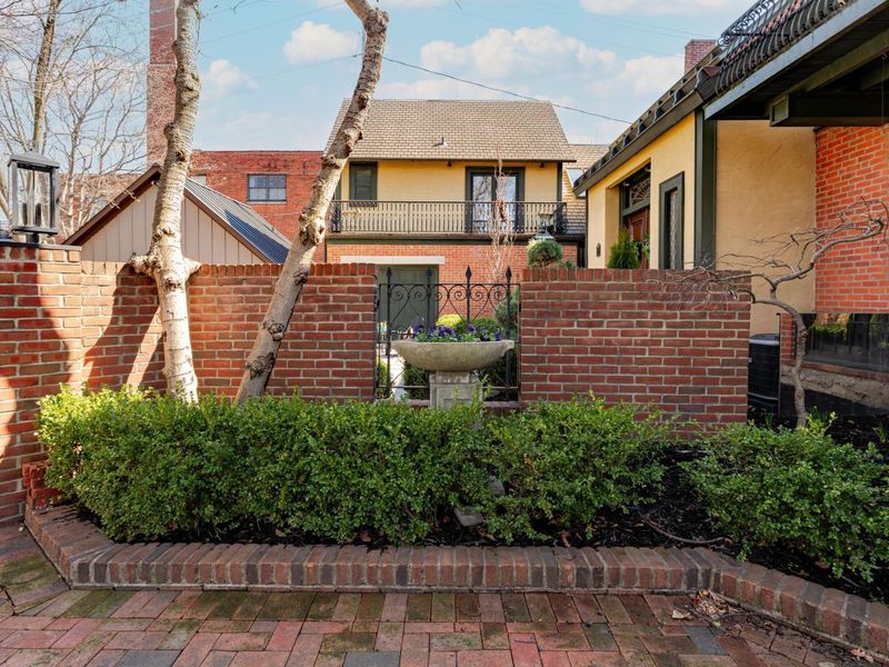 291 E Beck Street, Columbus, OH 43206 Photo 68