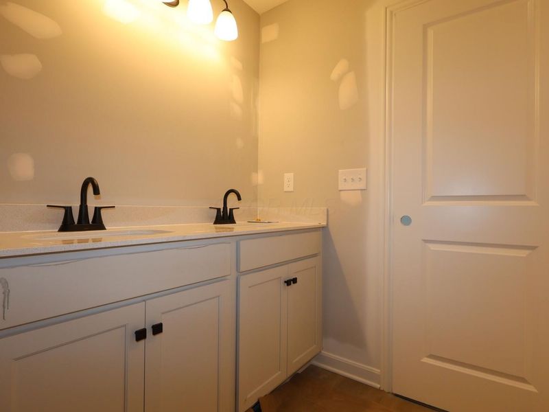 32 Banyan Drive, Lewis Center, OH 43035 Photo 11