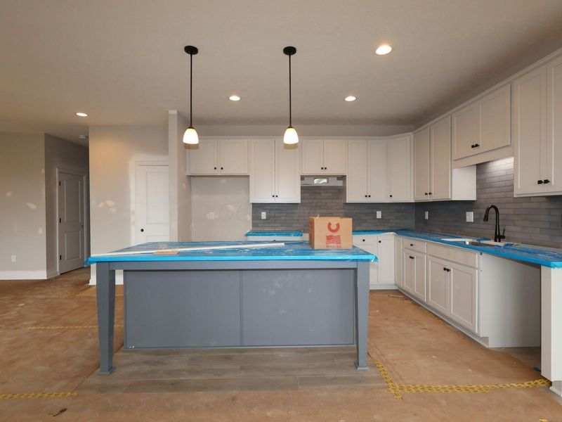 32 Banyan Drive, Lewis Center, OH 43035 Photo 2