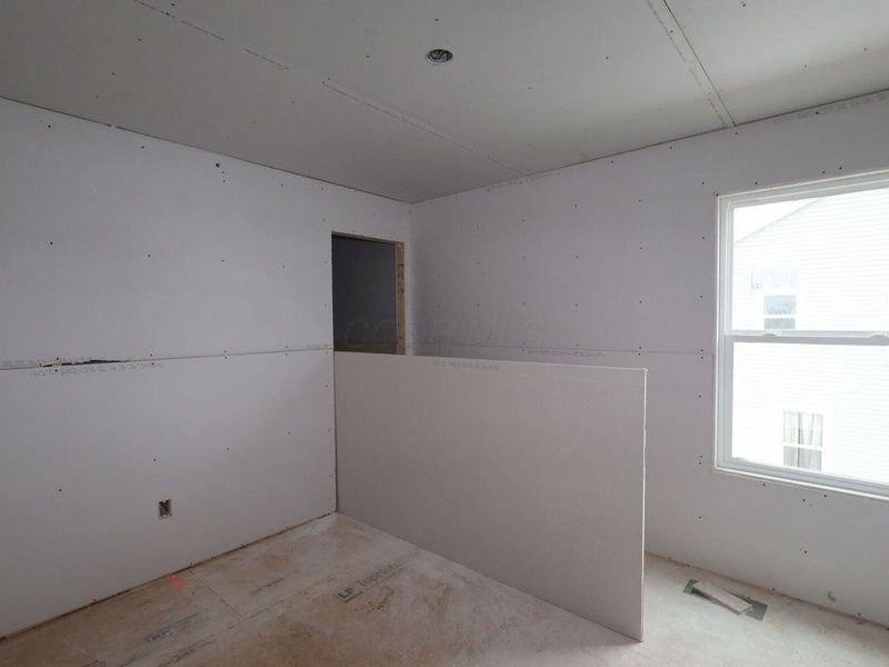 32 Banyan Drive , Lewis Center, OH 43035 Photo 8