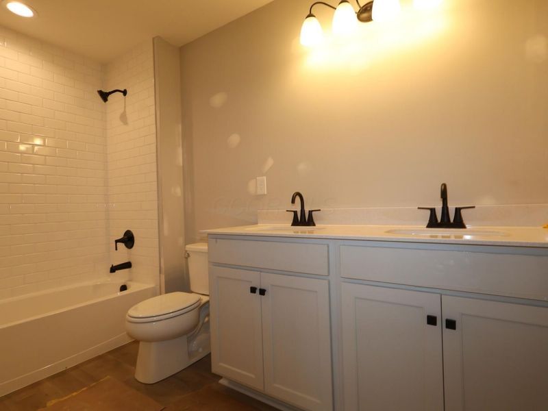 32 Banyan Drive, Lewis Center, OH 43035 Photo 8