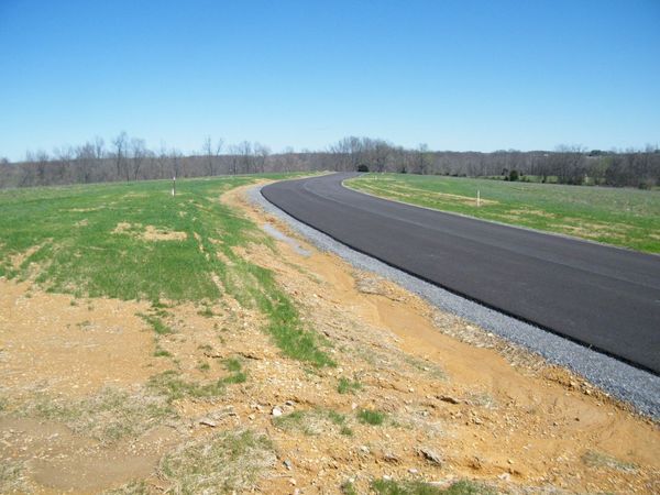 179 Daniel Lane , Westmoreland, TN 37186