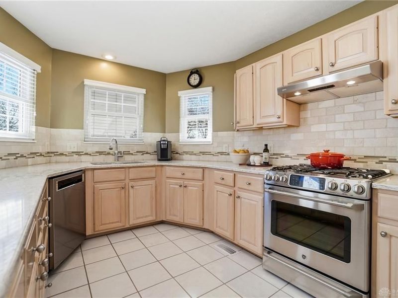 1914 Home Path Court, Centerville, OH 45459 Photo 10