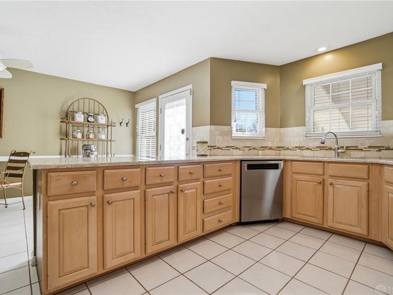 1914 Home Path Court, Centerville, OH 45459 Photo 12