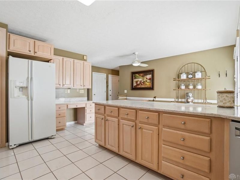 1914 Home Path Court, Centerville, OH 45459 Photo 13