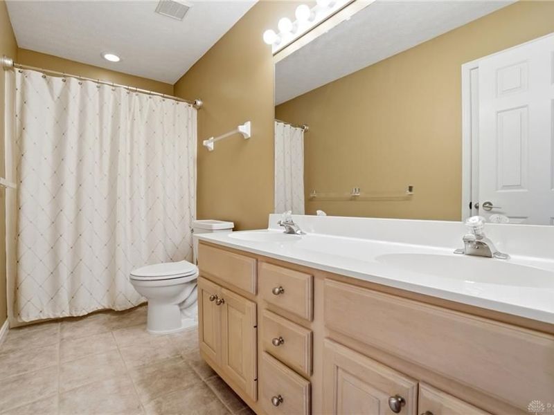 1914 Home Path Court, Centerville, OH 45459 Photo 31