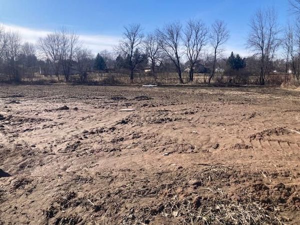 GRODE COURT, Freedom, WI 54130