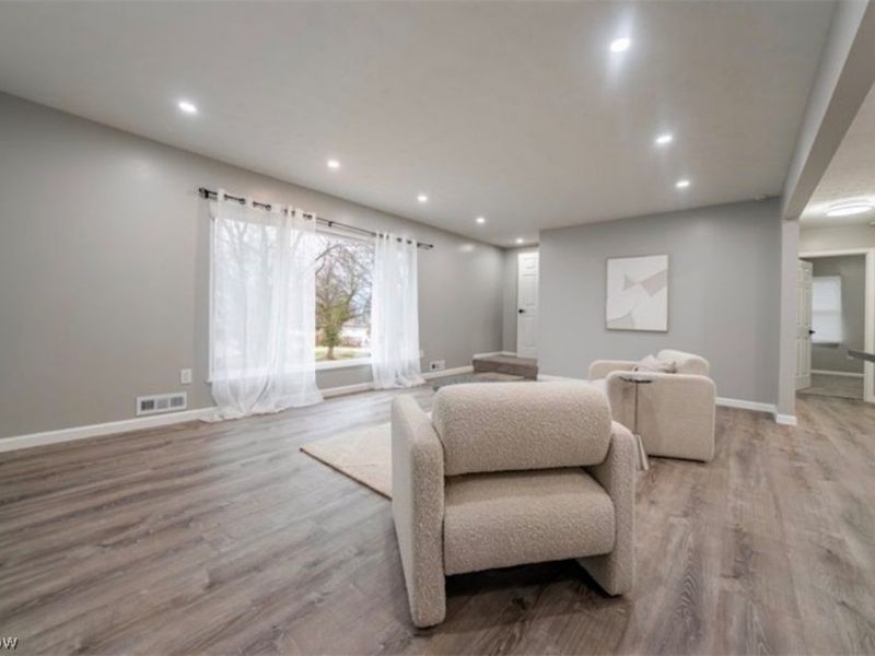 5087 E 86th Street, Garfield Heights, OH 44125 Photo 11