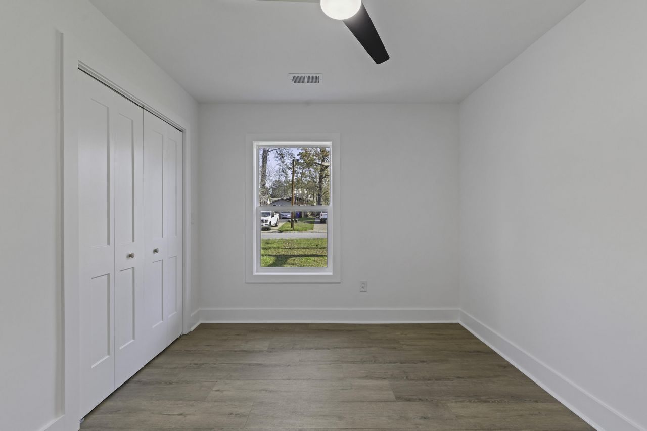 7585 Peppercorn Lane Photo 17