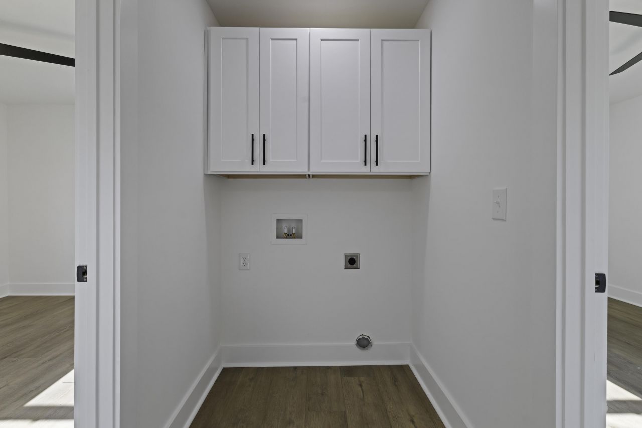 7585 Peppercorn Lane Photo 18