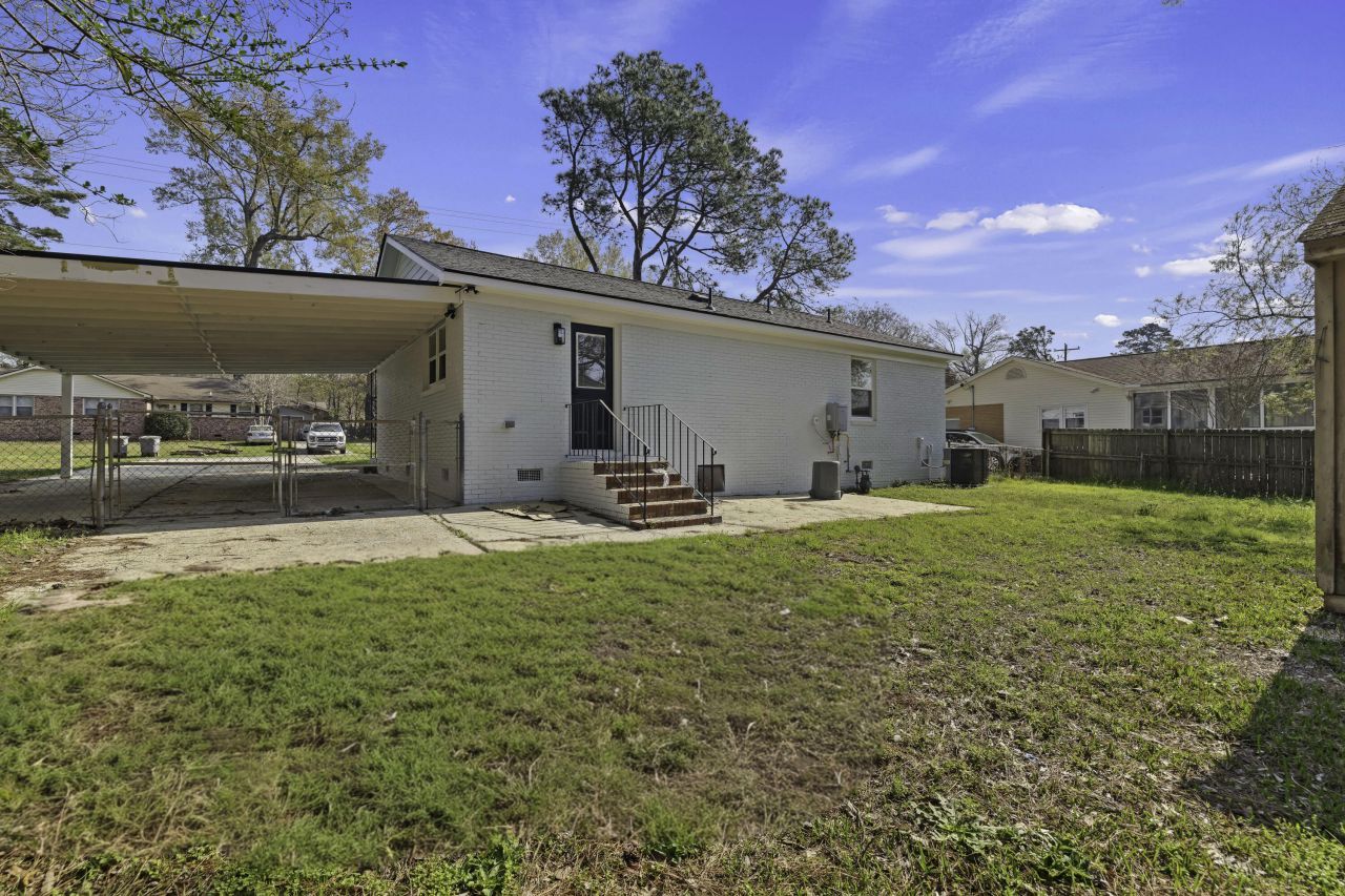 7585 Peppercorn Lane Photo 25