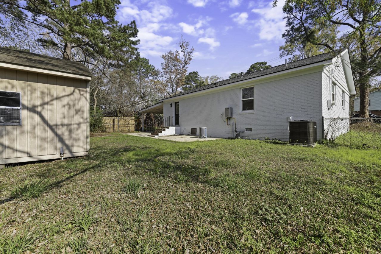 7585 Peppercorn Lane Photo 28