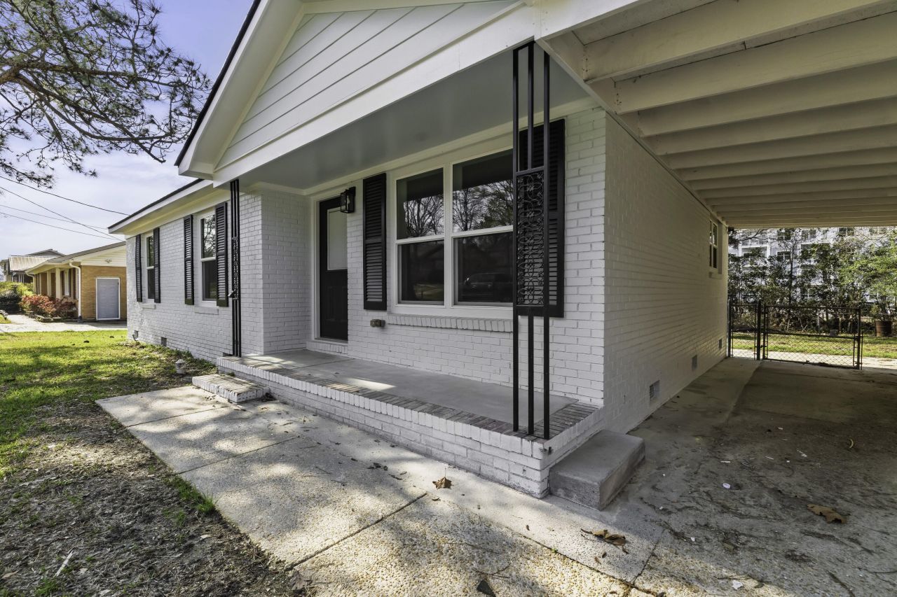 7585 Peppercorn Lane Photo 5