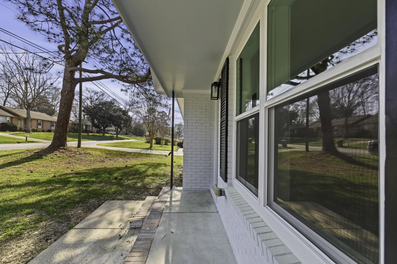 7585 Peppercorn Lane Photo 6