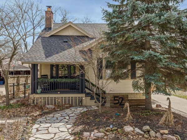 52 Devonshire Road, Pleasant Ridge, MI 48069