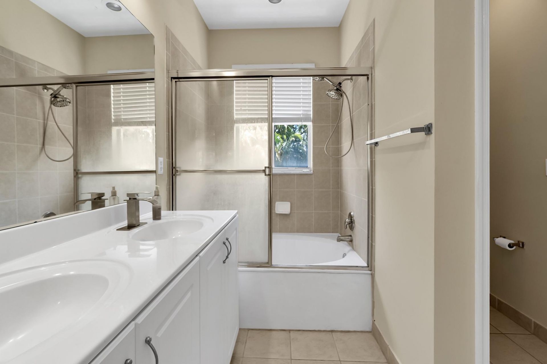 228 Lake Monterey Circle, Boynton Beach, FL 33426 Photo