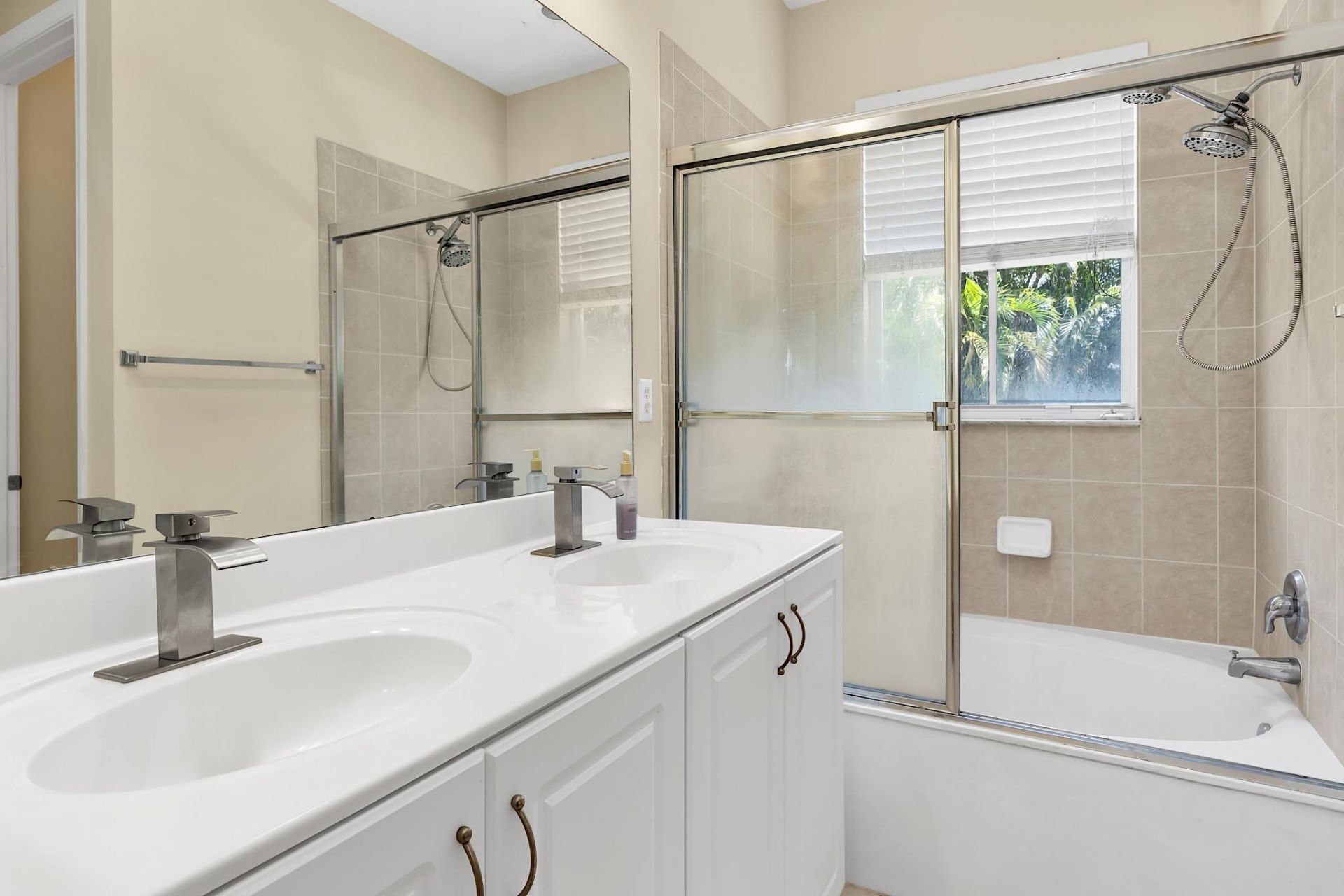 228 Lake Monterey Circle, Boynton Beach, FL 33426 Photo