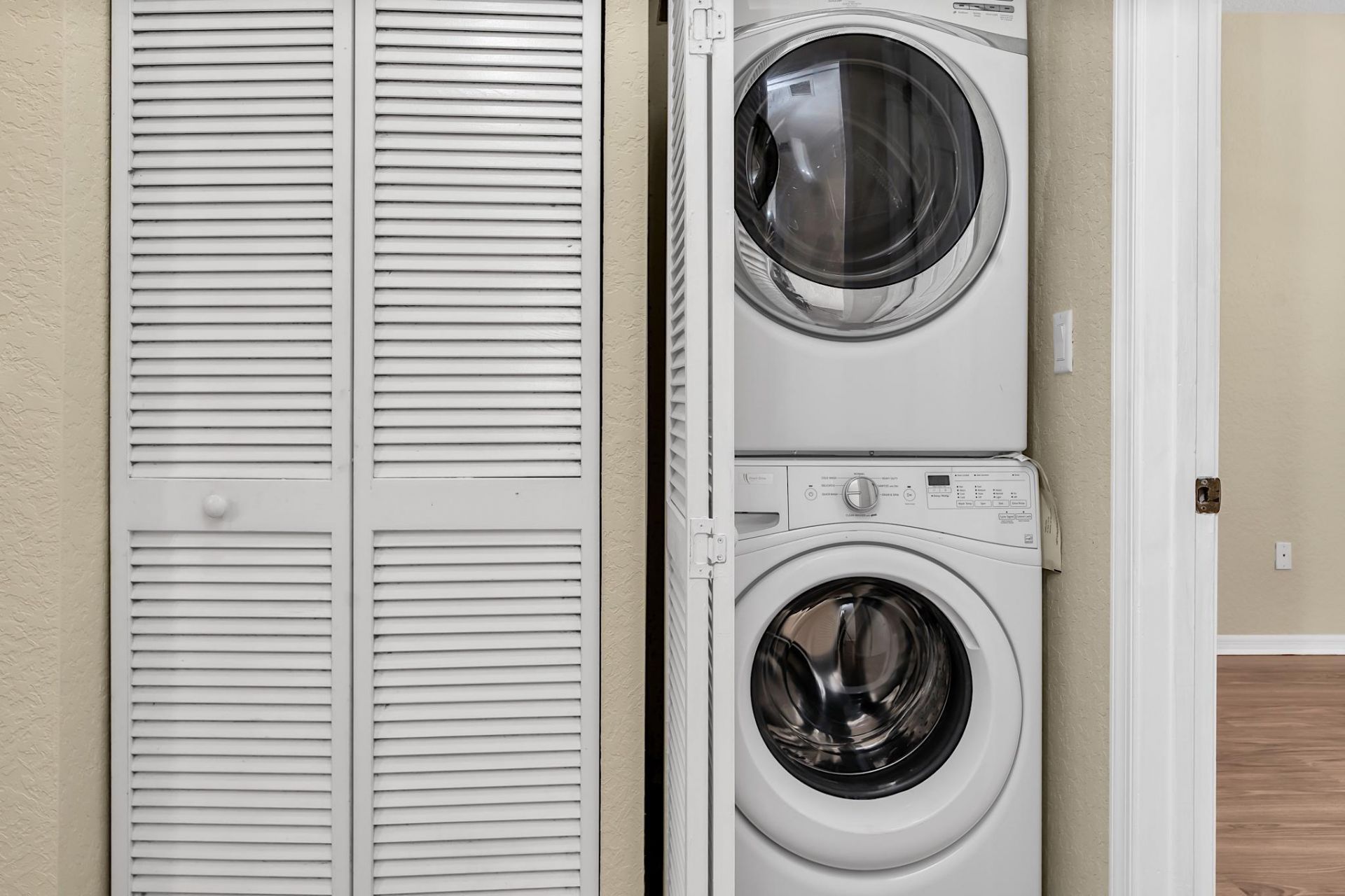 228 Lake Monterey Circle, Boynton Beach, FL 33426 Photo