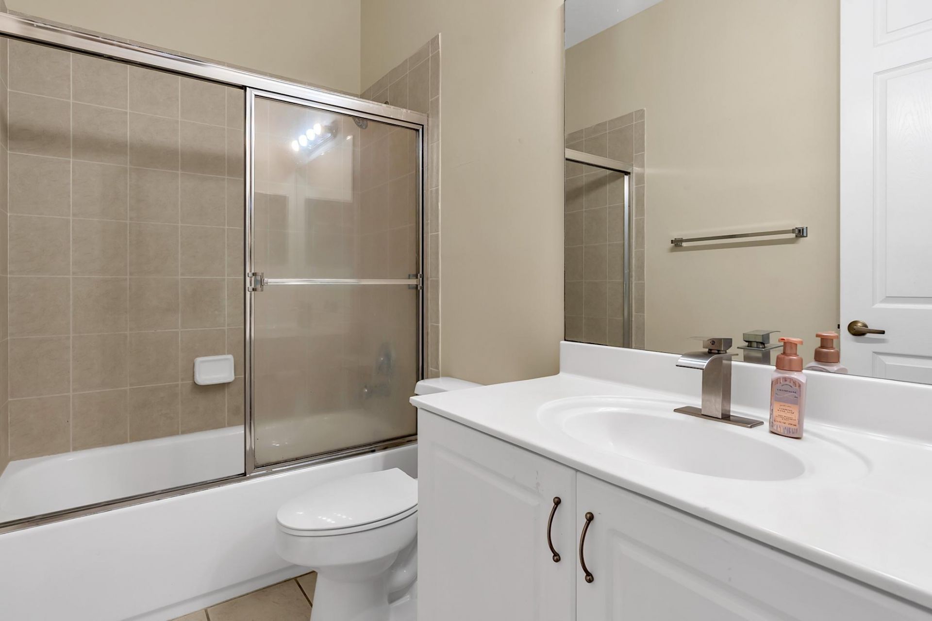 228 Lake Monterey Circle, Boynton Beach, FL 33426 Photo