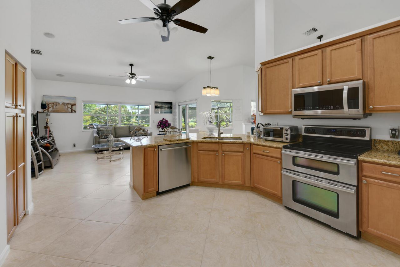 1935 Primrose Lane, Wellington, FL 33414 Photo
