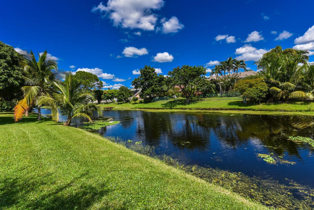 1935 Primrose Lane, Wellington, FL 33414 Photo