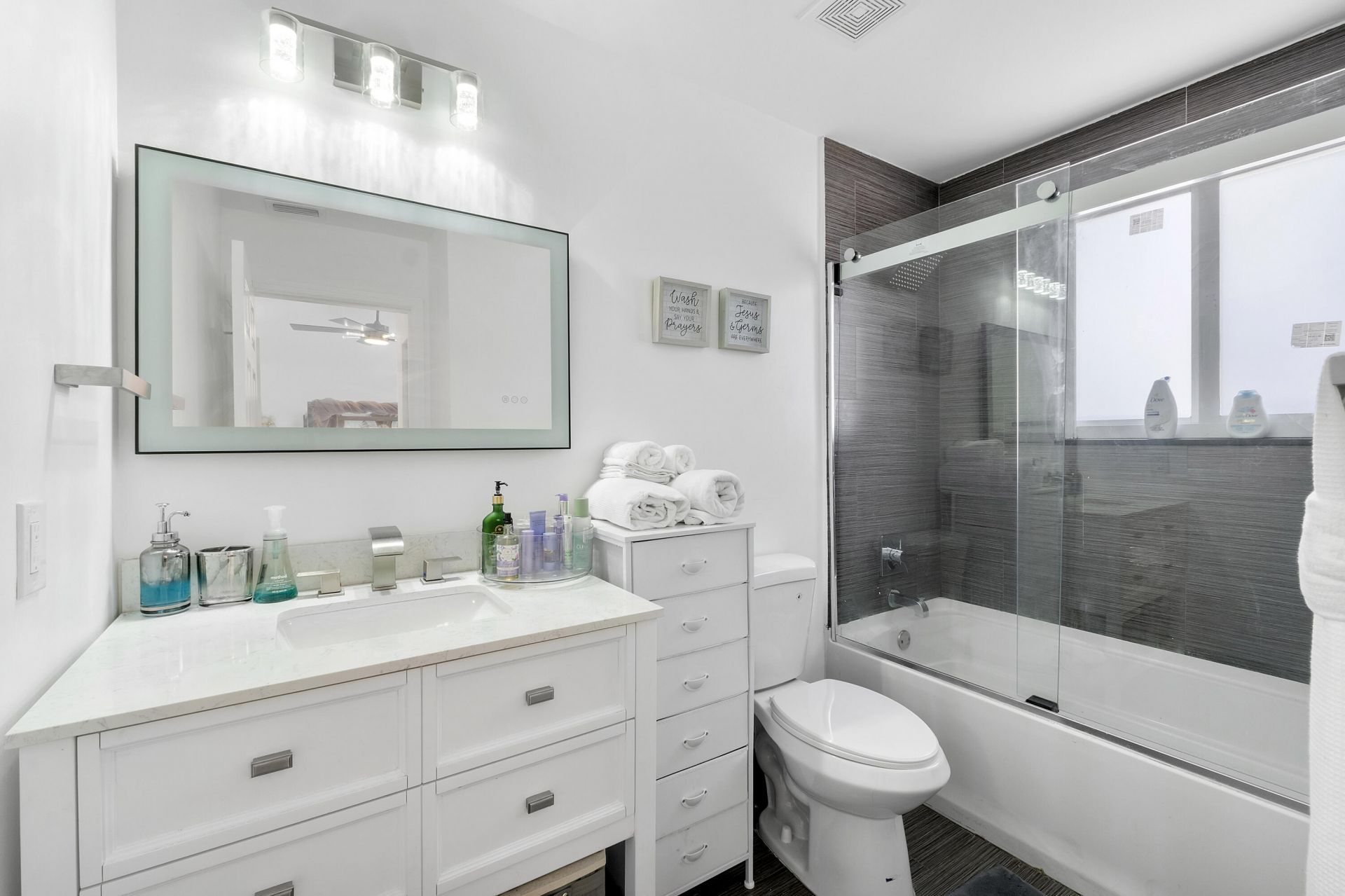 6363 Seagrape Circle, Margate, FL 33063 Photo