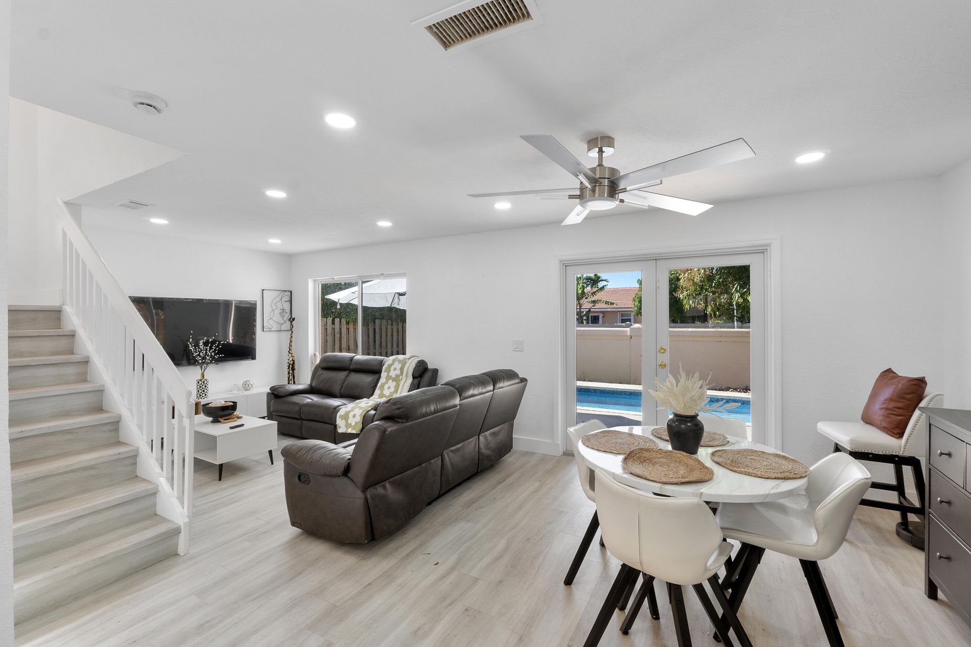 6363 Seagrape Circle, Margate, FL 33063 Photo