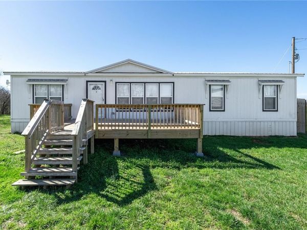 21649 W Big Springs Road, Gravette, AR 72736