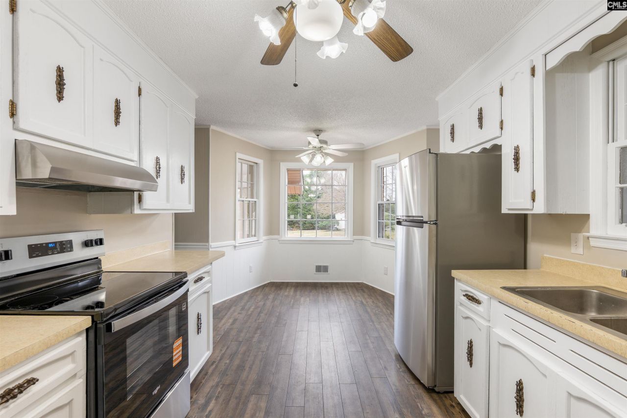 122 Old Chapin Road Photo 10