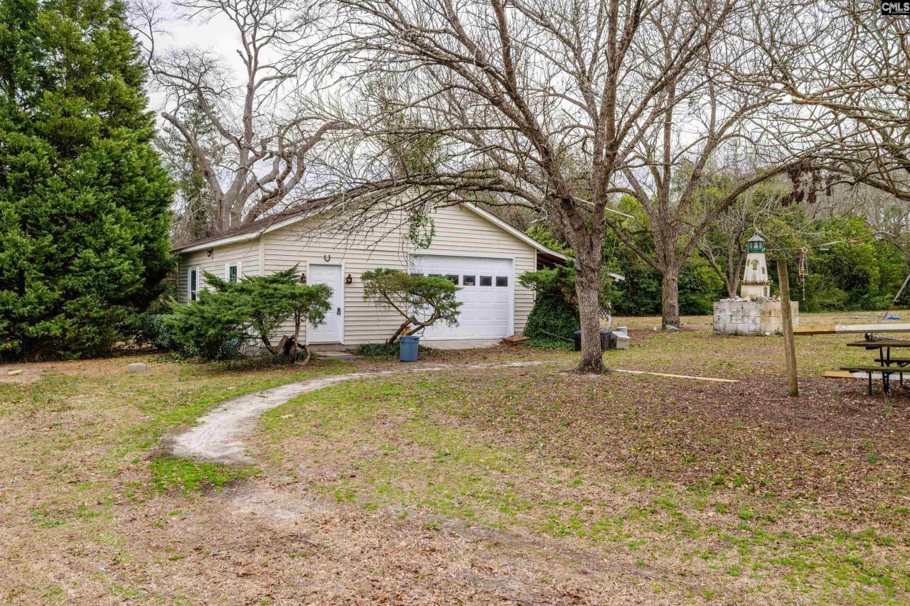 122 Old Chapin Road Photo 7