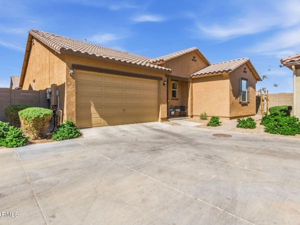 16640 W JENAN Drive, Surprise, AZ 85388