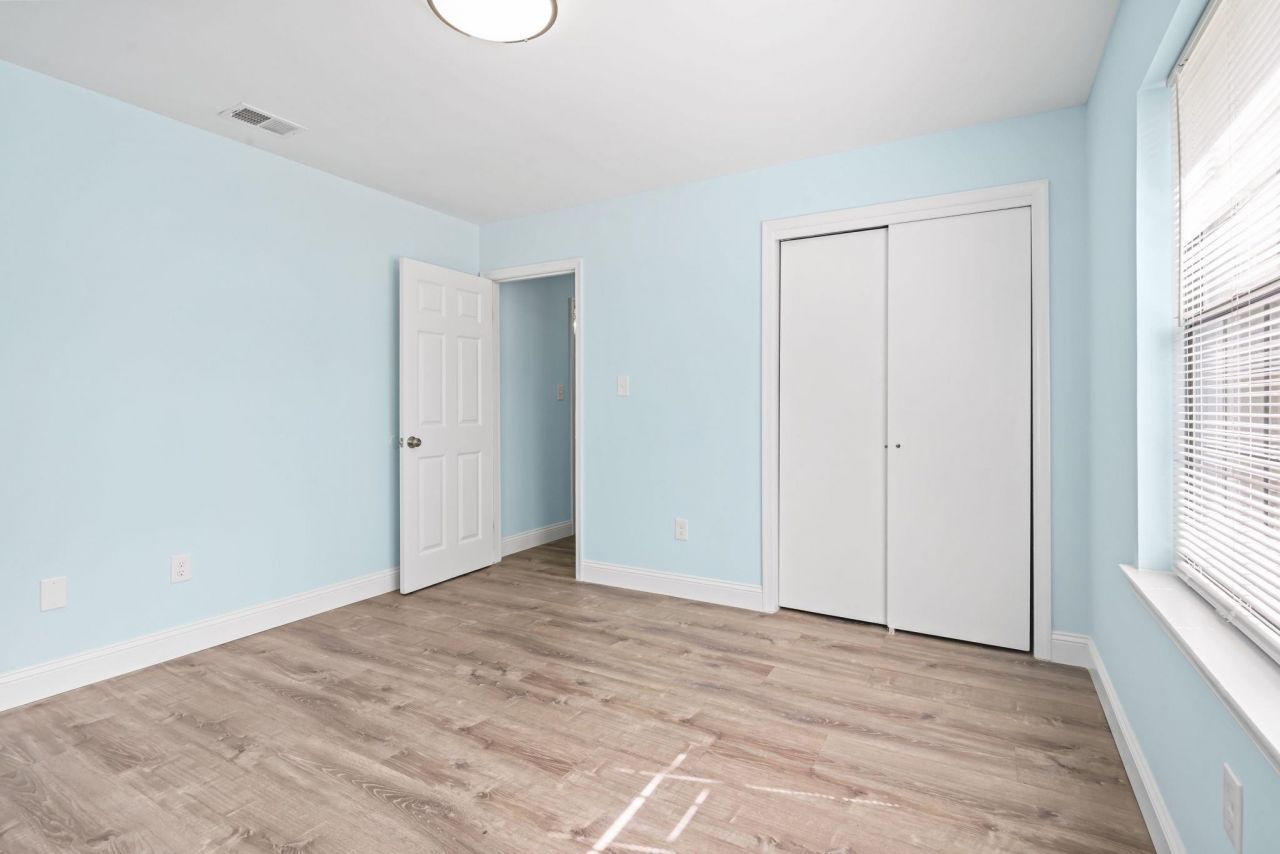 6638 Greenslake Point Photo 11