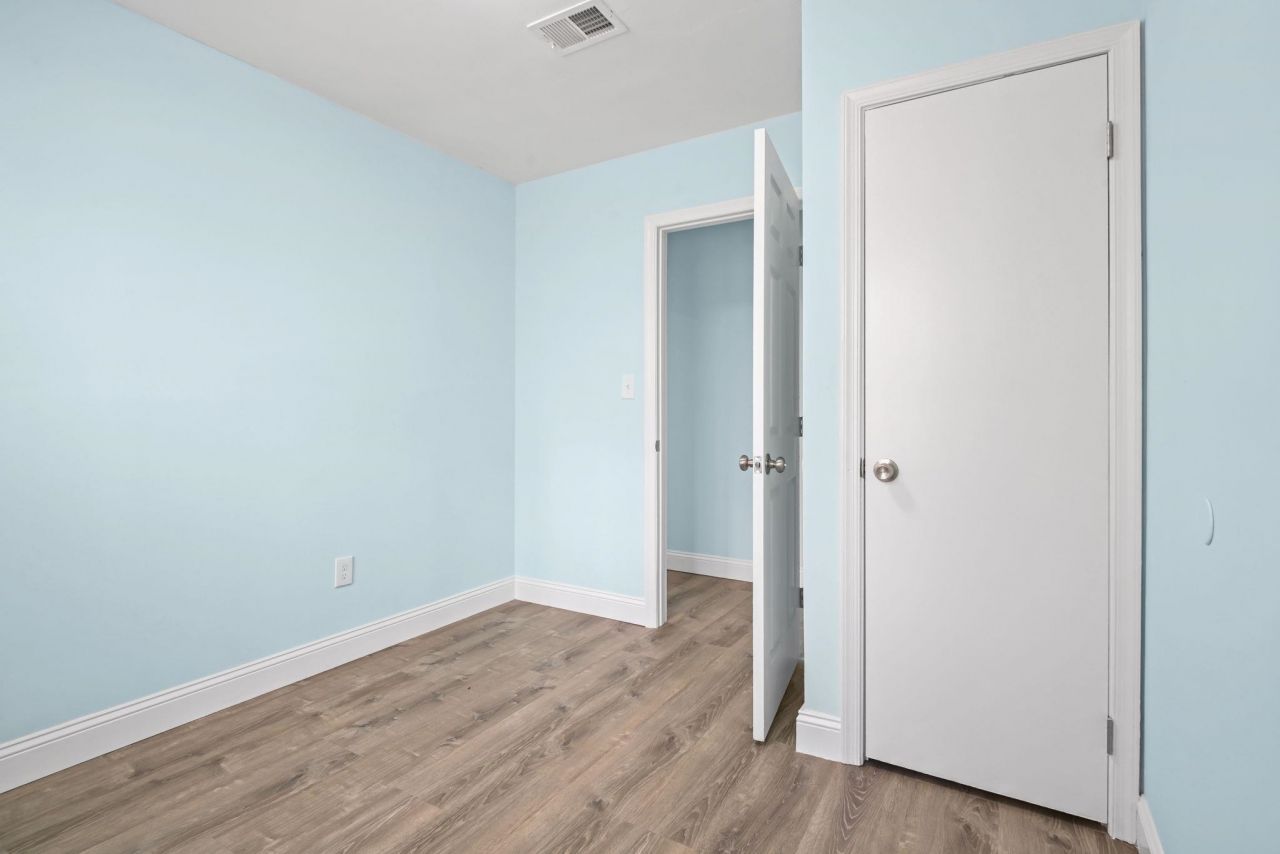 6638 Greenslake Point Photo 15