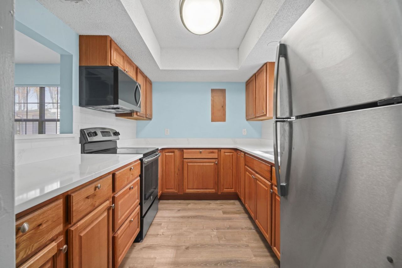 6638 Greenslake Point Photo 4