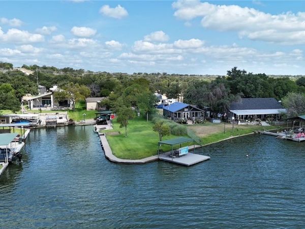 506 Ranch Road 2233, Sunrise Beach, TX 78643
