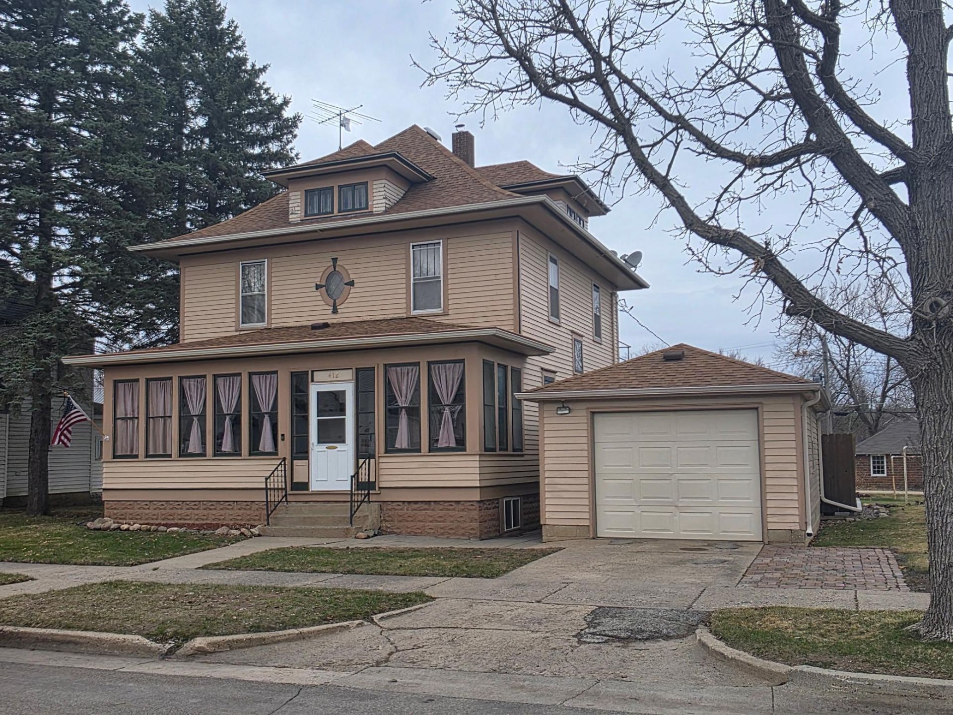 412 3rd Street , Kenyon, MN 55946 Main Photo