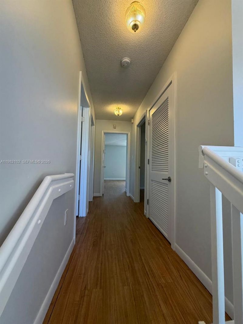 16060 SW 87th Ter , Miami, FL 33193 Photo