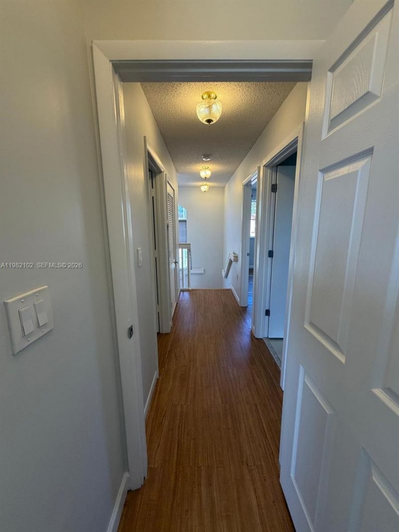 16060 SW 87th Ter , Miami, FL 33193 Photo