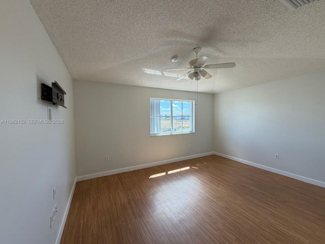 16060 SW 87th Ter , Miami, FL 33193 Photo