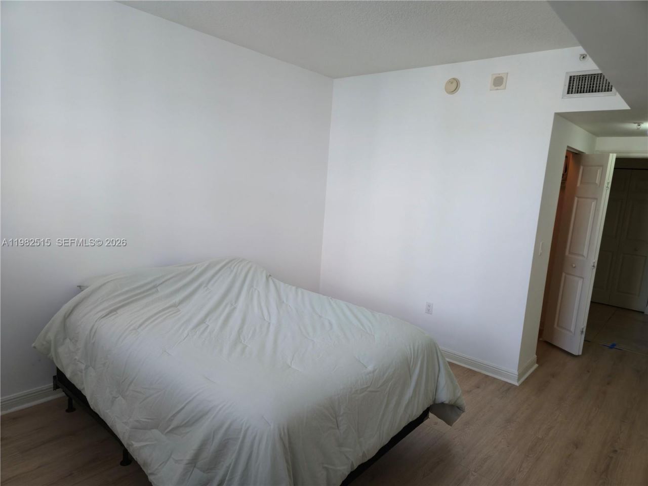 888 NE Douglas Rd, Unit 405, Coral Gables, FL 33134 Photo