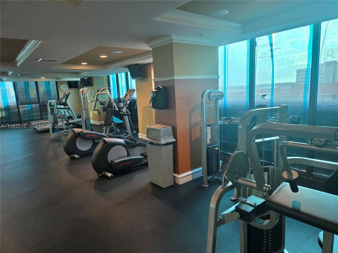 888 NE Douglas Rd , Unit 405, Coral Gables, FL 33134 Photo