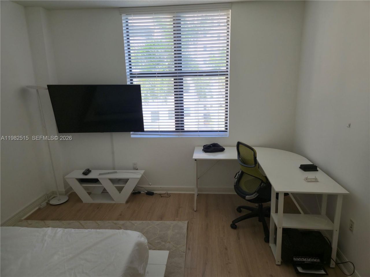 888 NE Douglas Rd, Unit 405, Coral Gables, FL 33134 Photo
